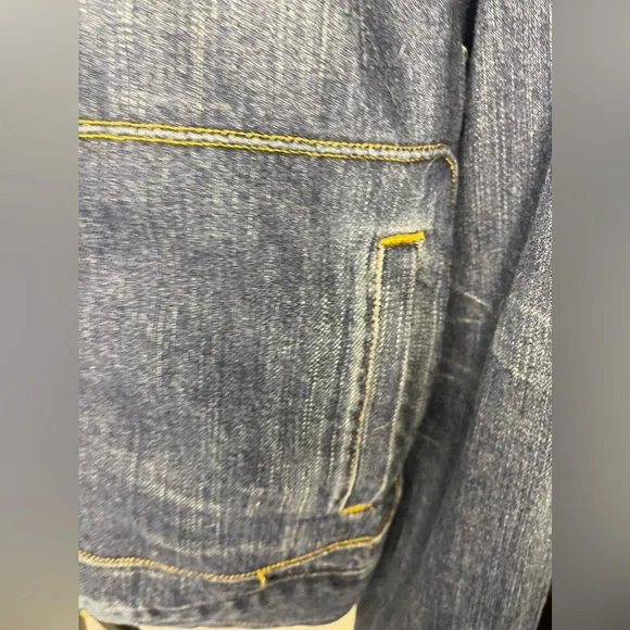 Dkny jeans jacket ❤️ - Picture 4 of 11